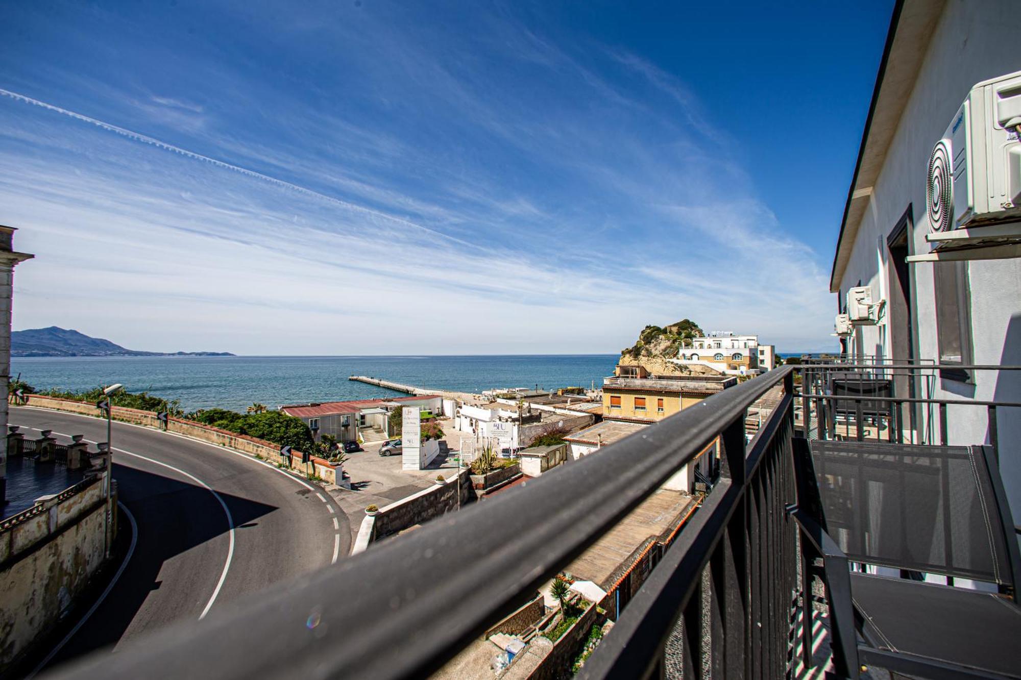 Mh Suites Rooms Apartments Bacoli Exterior foto